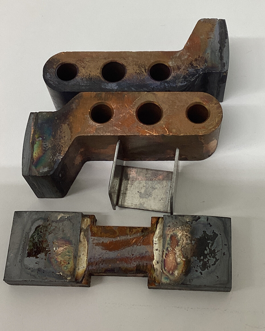 Furnas 75KB14 New Replacement Contact Kit 1-Pole Size 5 Vertical Type (YE263)