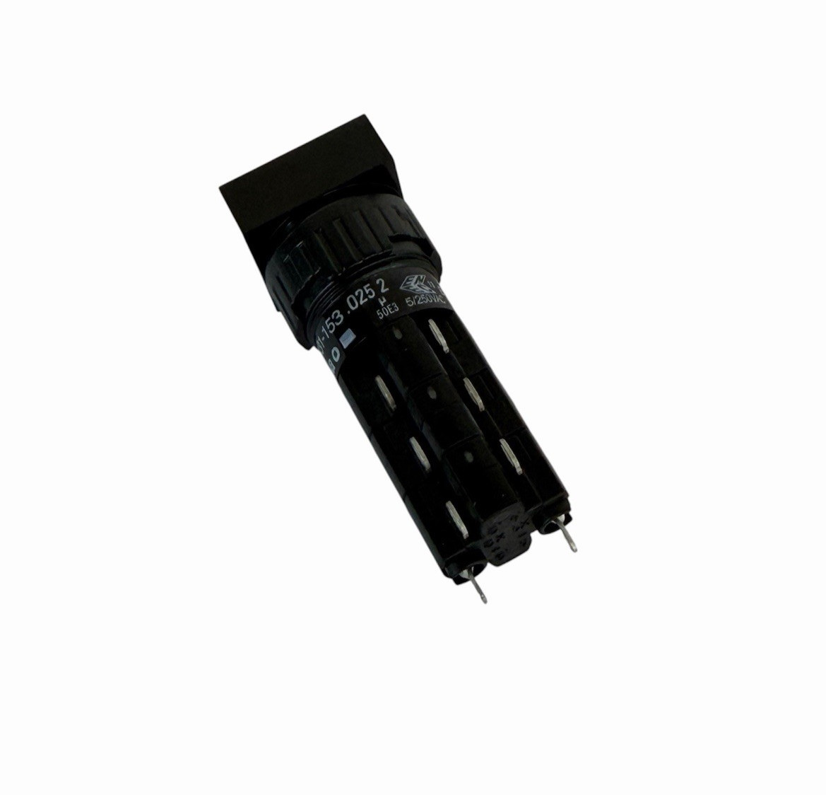 NEW EAO MOUSER ELECTRONICS 123-31-153.025 SWITCH 31-153.025 KYLK-REMOVE AC1NO1NC