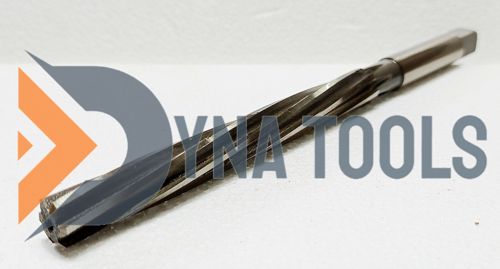 HSS 62 MM Parallel Shank Hand Reamer Spiral Flute- Cut Edge 194 MM -Length 387MM