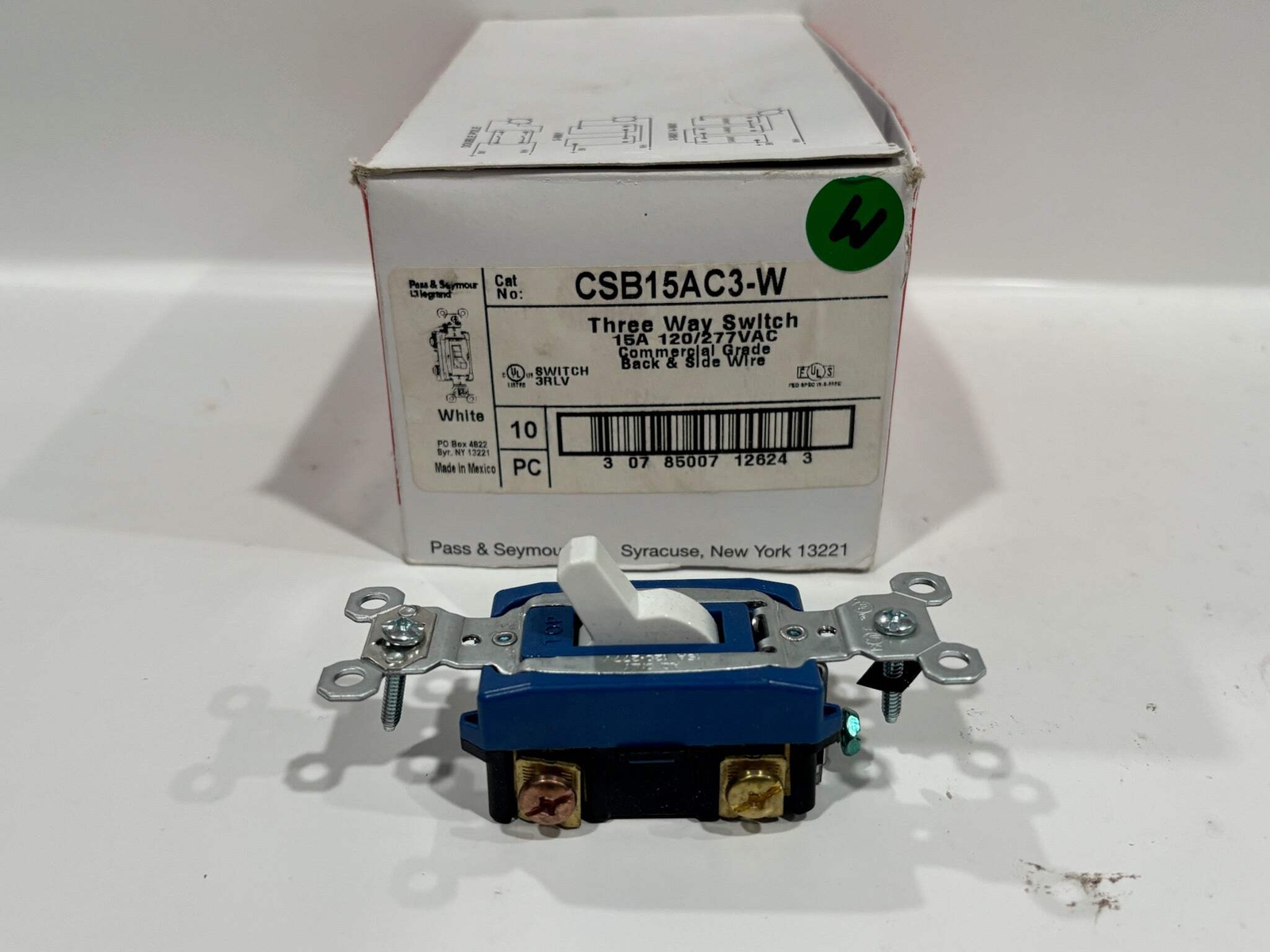 New 10 PC Legrand CSB15AC3-W Specification Grade Switch Hard Use, White