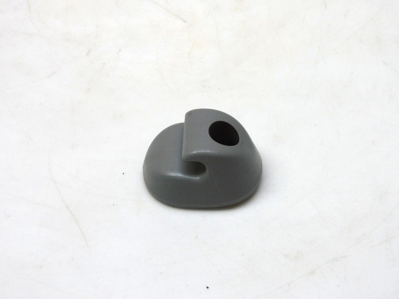 Paccar S16-1023-661 Sunvisor Clip Light Gray 20570AB