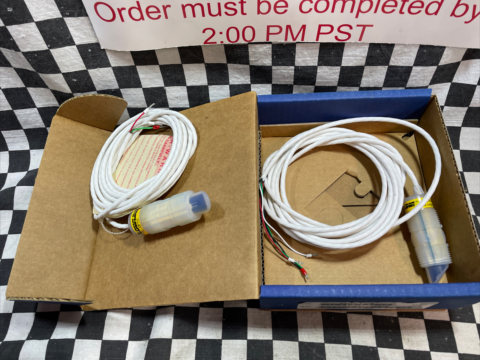 Flowline LO10-2305, LO102305, Perfluoroalkoxy Switch-tek, LOT OF 2, #103M