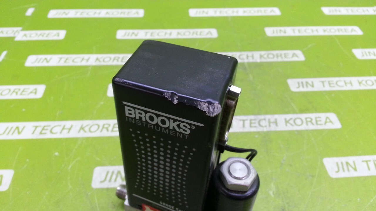 BROOKS 5850E Mass Flow Controller Tested – Cosmetic Issue, See Photos