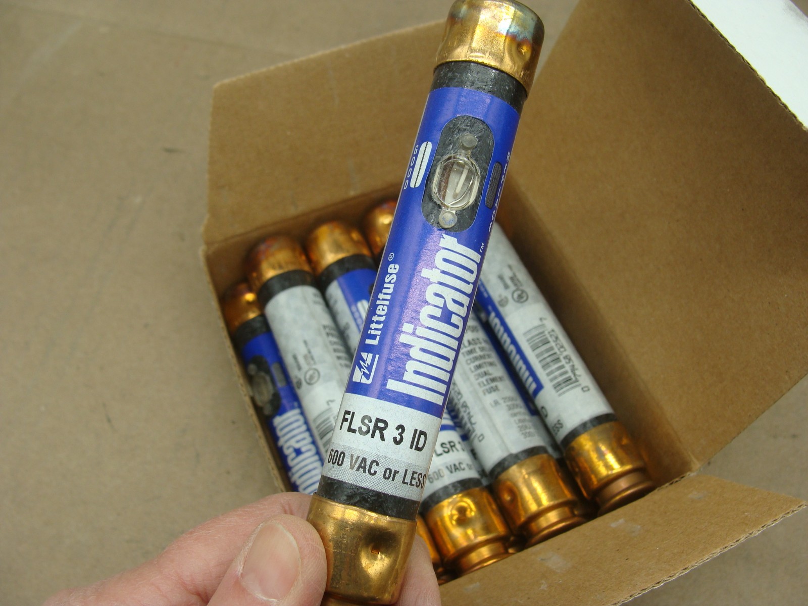 BOX OF 10 LITTELFUSE FLSR 3 ID FUSES 600V 3A CLASS RK5 INDICATOR TIME DELAY