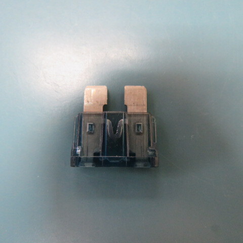 LITTLEFUSE 0257035.PXPV Qty of 100 per Lot 35 A AC 32 V DC Fuse Automotive Requ