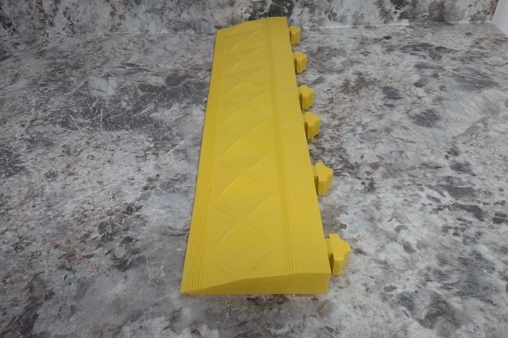 Ergo Advantage Safe-Flex A4-Y 10 Pk 18 In Length 4 In Width Yellow Ramp Edge