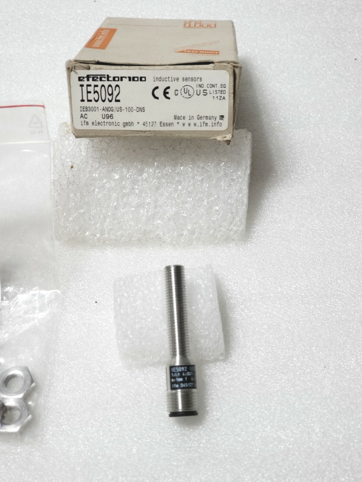 IFM EFECTOR IE5092 INDUCTIVE SENSOR IEB3001-ANOG/US-100-DNS, Germany