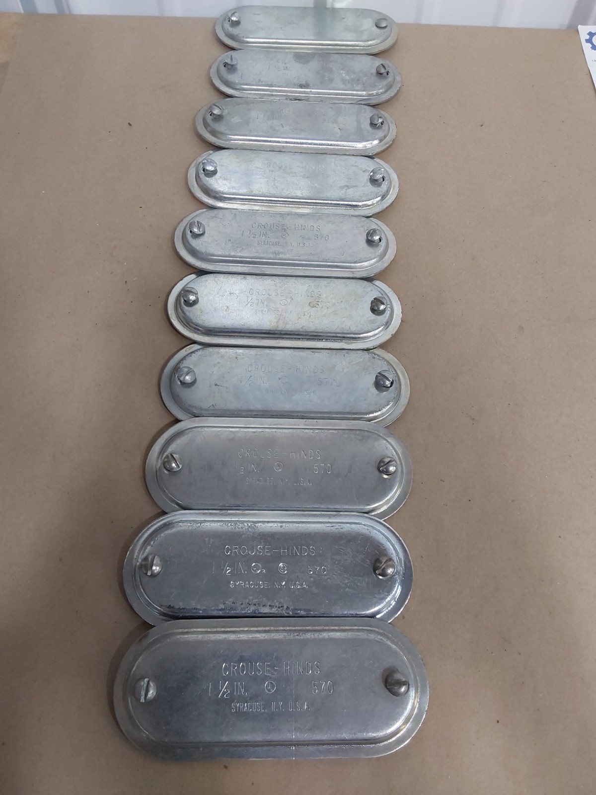 10PC LOT CROUSE HINDS 570G COVER FORM 7 CONDULET BODY 1-1/2″