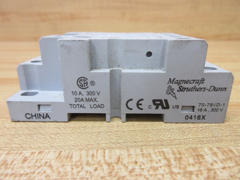 Magnecraft/Struthers-Dunn 70-784D-1 Socket 70784D1