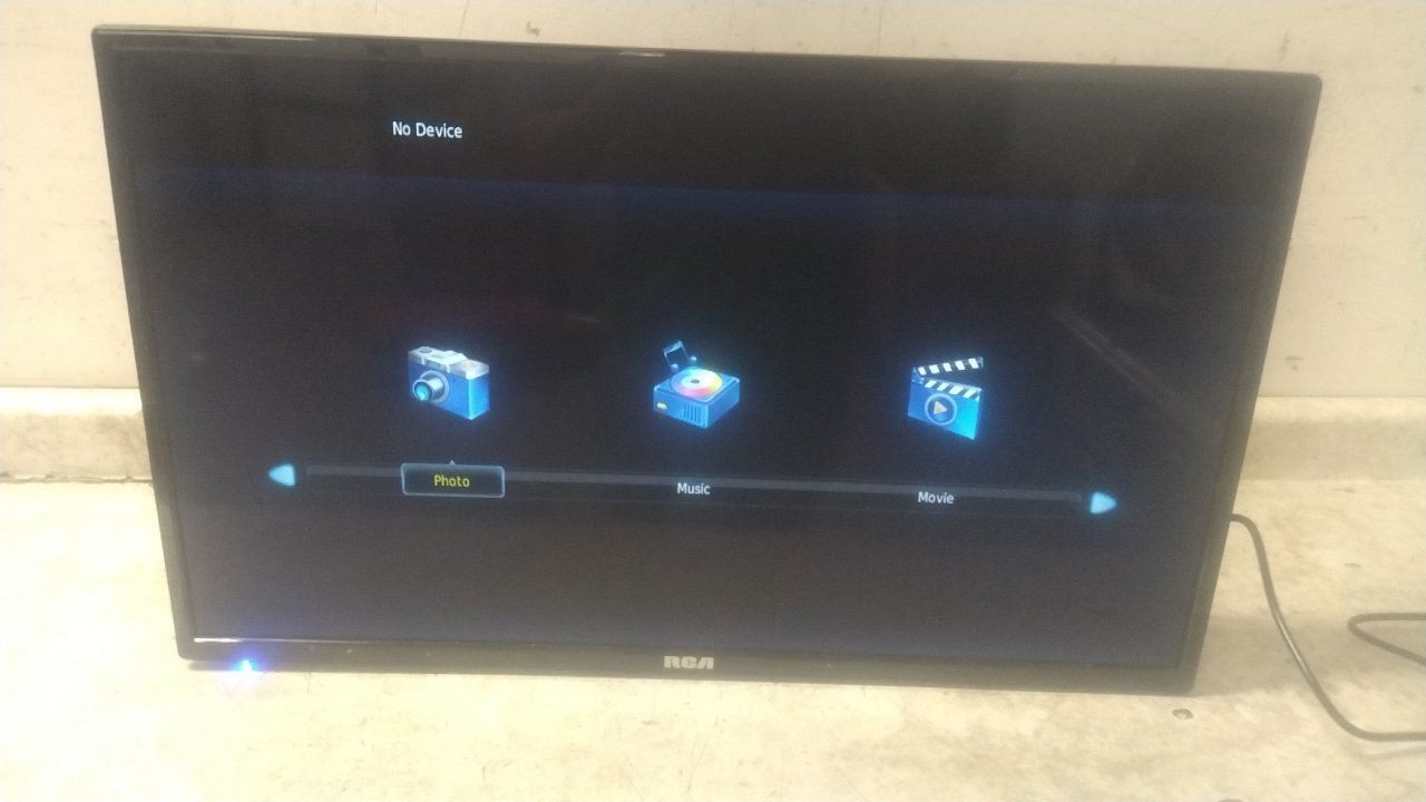 RCA J32BE1222 32 In Screen Size 1080p Resolution Commercial LED HDTV