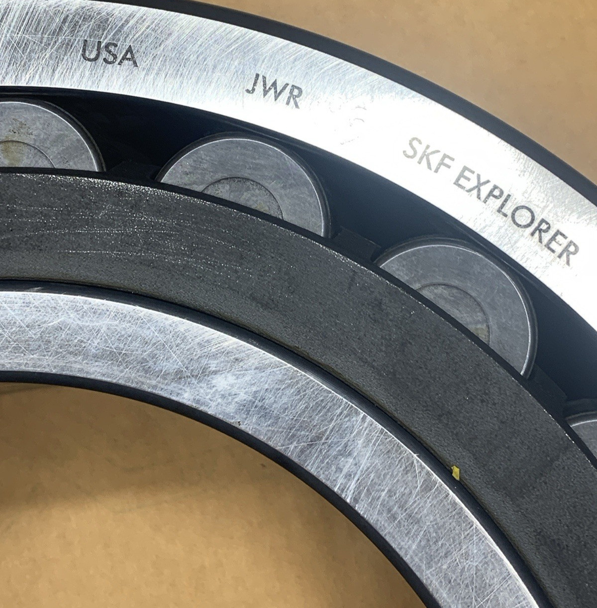 22232CCK/W33 SKF EXPLORER SPHERICAL ROLLER BEARING *NEW***
