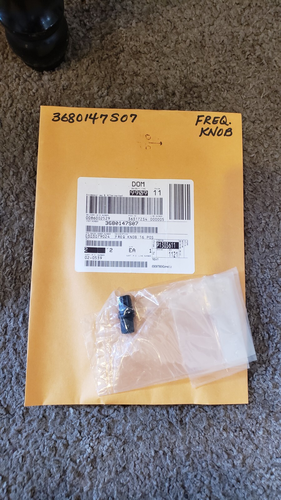 NOS OEM LOT of 2 Cobra Motorola Radio 16 Pos Frequency Freq Knob # 3680147s07