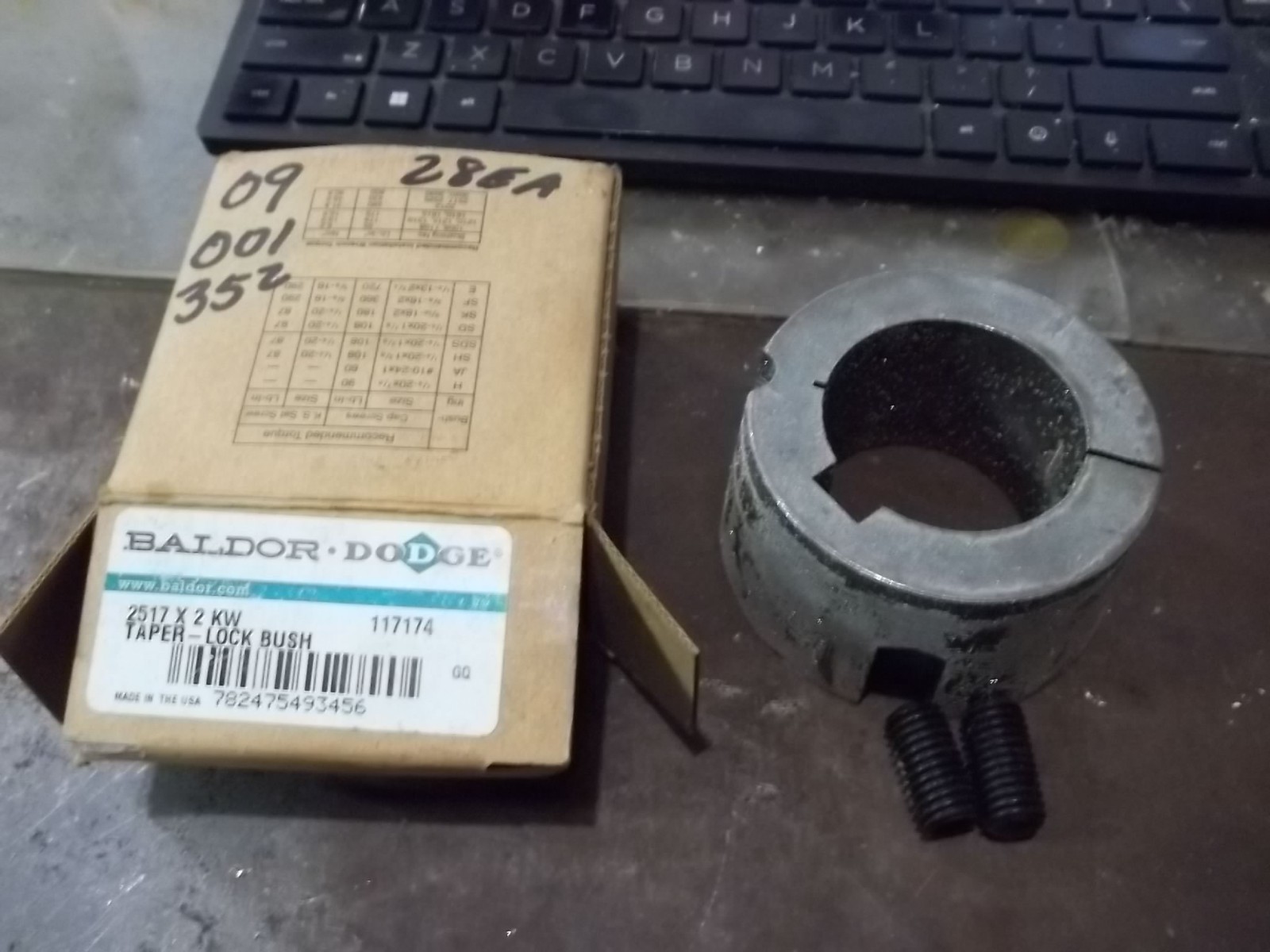 NIB DODGE 117174 2517 X 2 KW TAPER LOCK BUSHING (WL58-2)