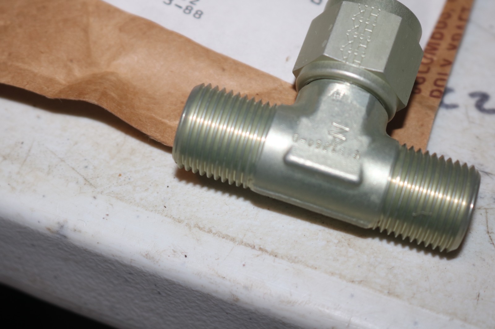 NOS tee tube fitting NAS1764-080808D 4730-01-048-3488 3/4 UNJF