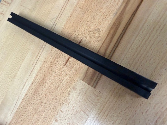 Thorlabs XE25 – 25 mm Square Construction Rail, 375MM Long
