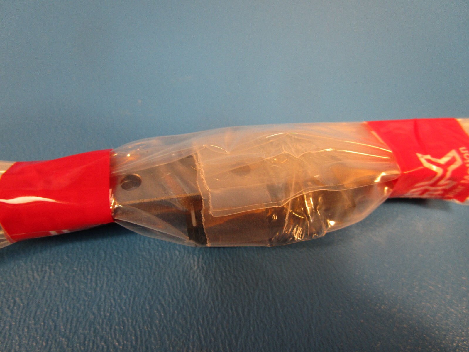 THK SRS9XGMUUCSS +231LM, One SRS9XGM Linear Guide Block on a 231mm Rail