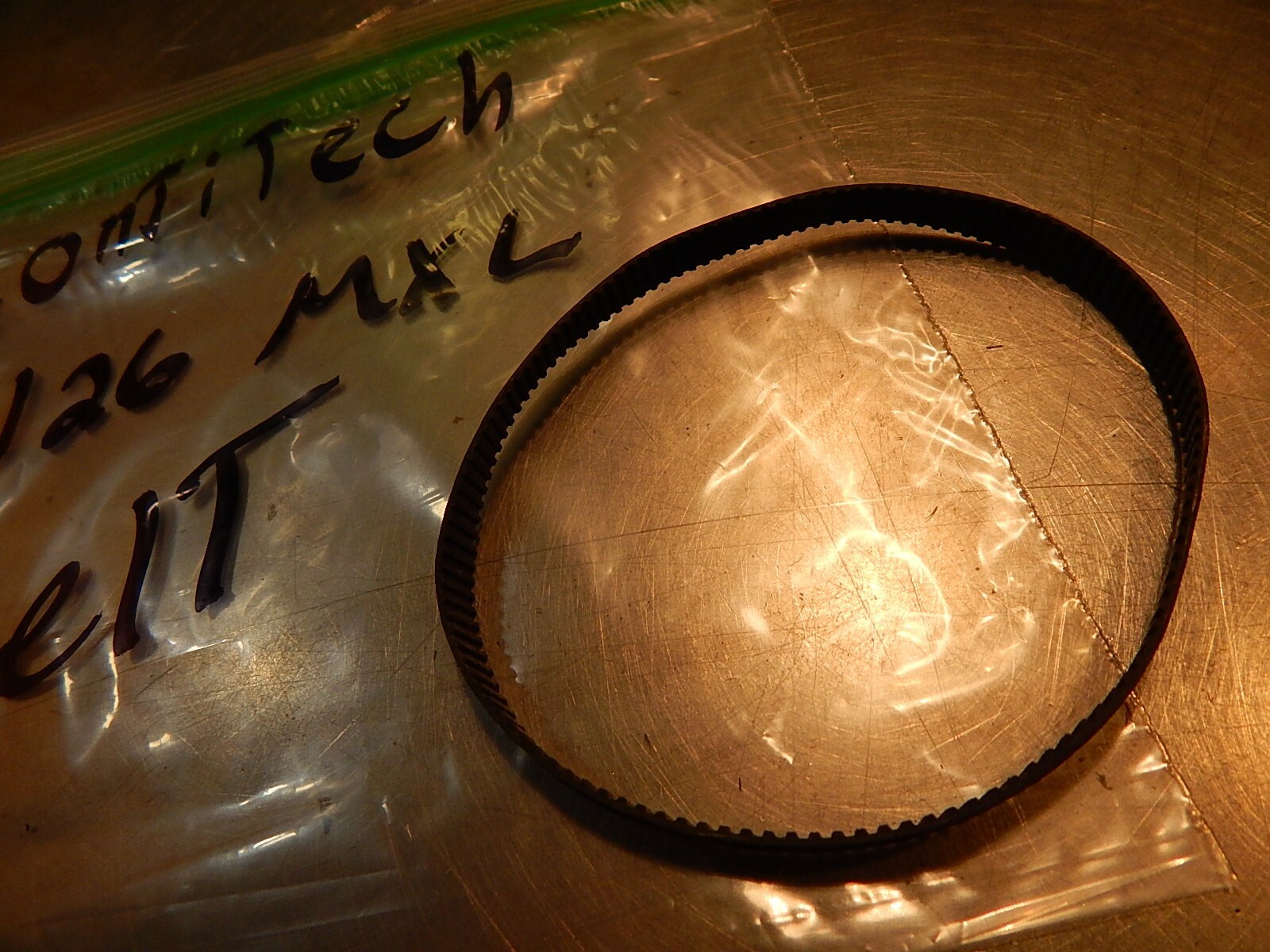 NEW Contitech B126MXL Belt *FREE SHIPPING*