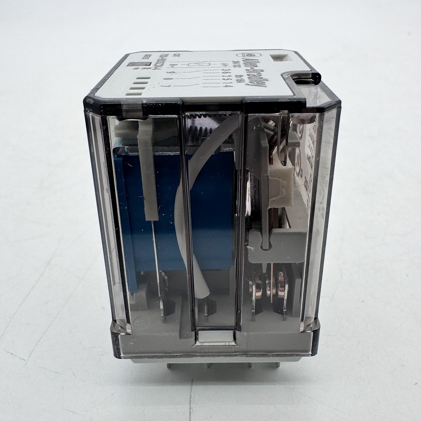 700-HB33Z24-4 24V DC GP Tall Square Base Relay New Original 700HB33Z244