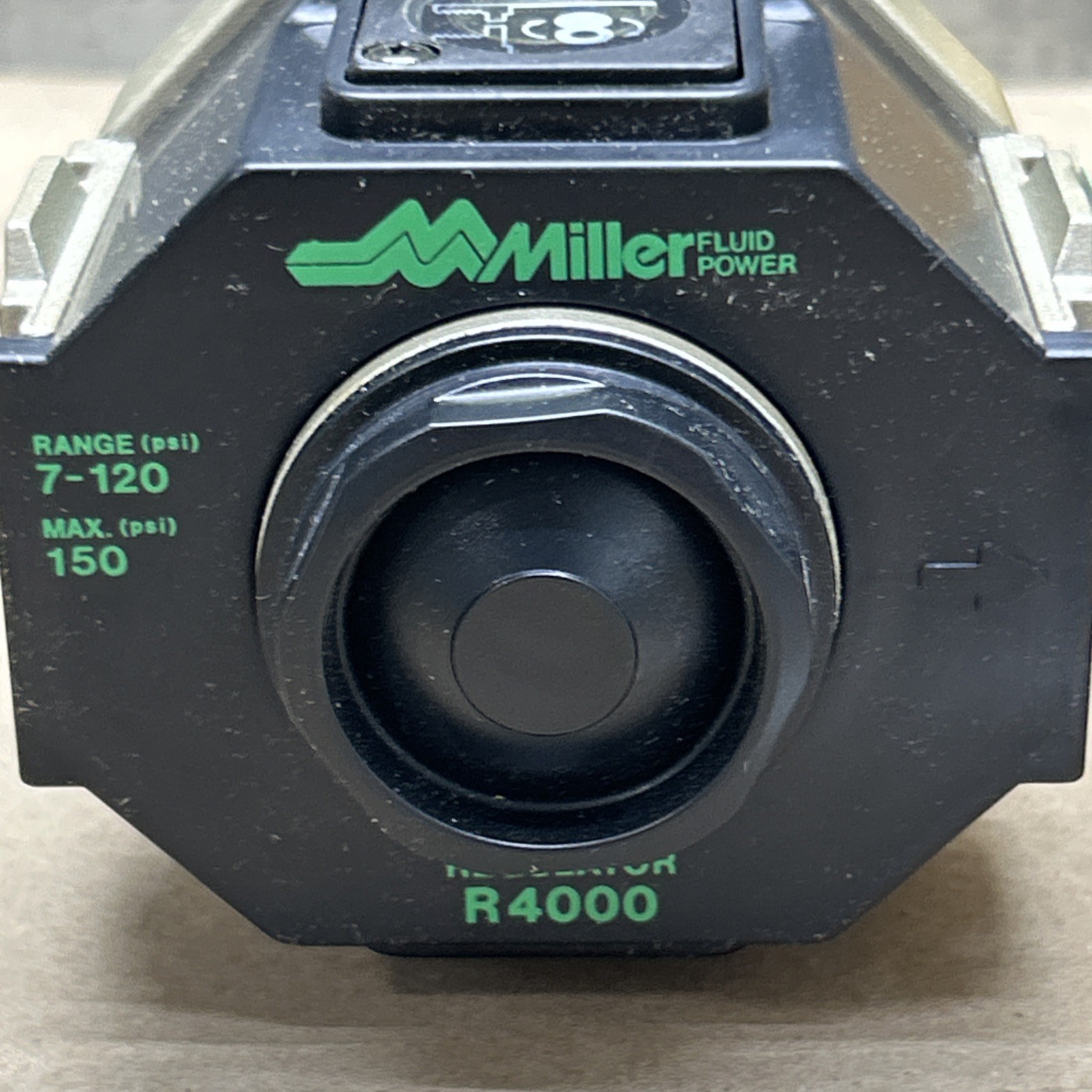MILLER R4000 PNEUMATIC PRESSURE REGULATOR 7-120 RANGE(PSI) 150PSI MAX NIB