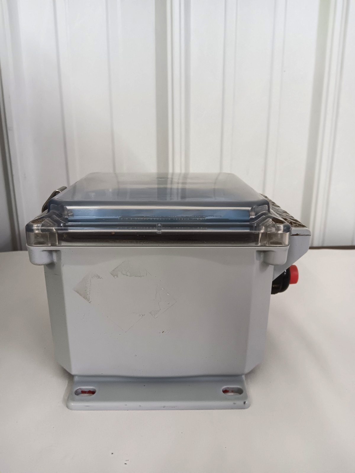 Walchem WPH410-523TU Controller 100-240 VAC 8.0 A