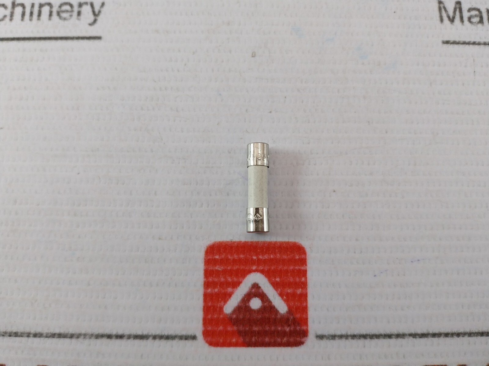 D.S.E. HI BOX ABS AH250V F Unique Box (Sus Draw Latch) LF.T3.15AH 250V P