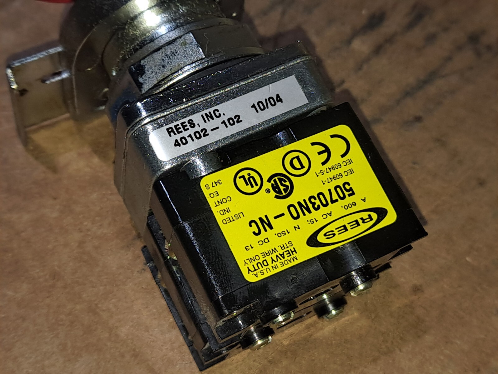 REES 40102-102 STOP PUSH BUTTON W/ (2) CONTACT BLOCKS 50703NO-NC Fast Shipping