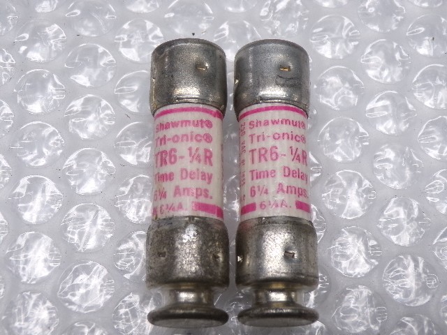 SHAWMUT TR6-1/4R FUSE LOT OF 2 NSNP