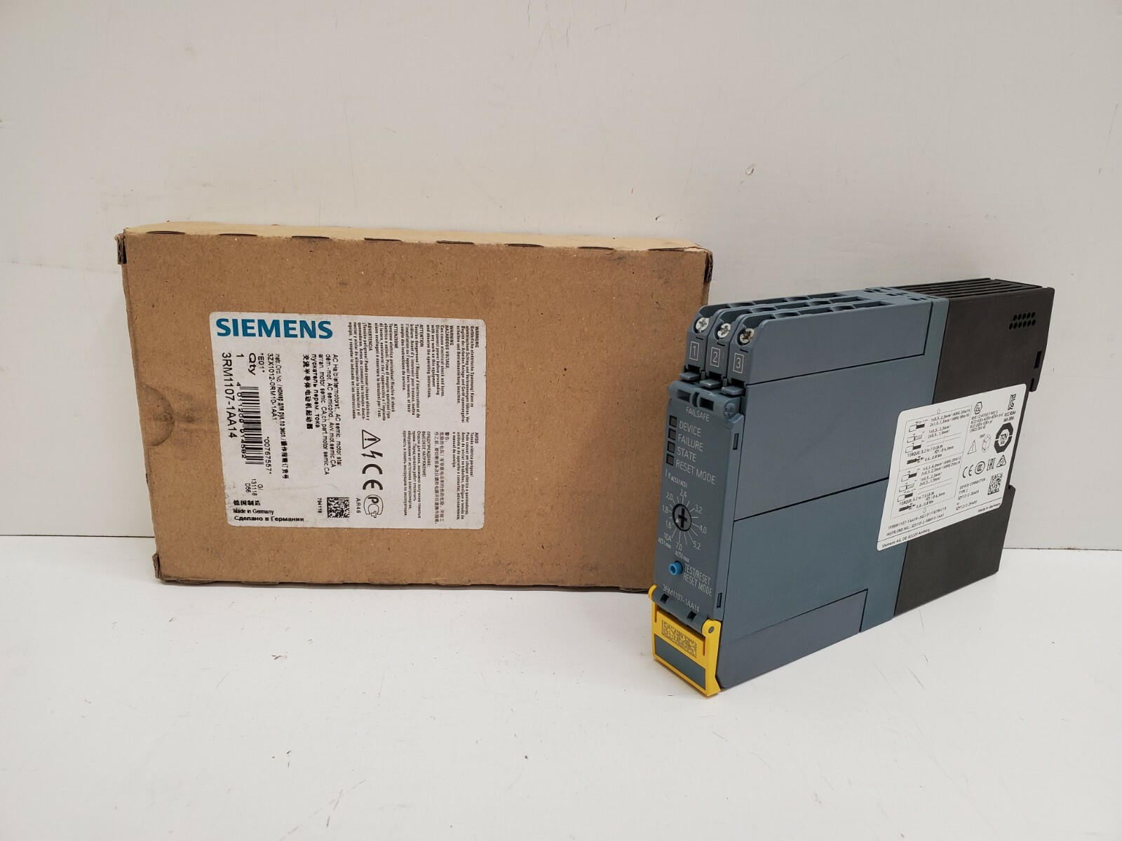 NEW IN BOX! SIEMENS SEMIC. MOTOR STARTER 3RM1107-1AA14