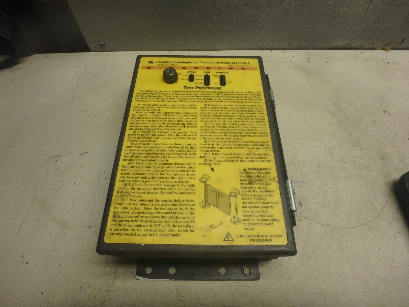 STI LIGHT CURTAIN CONTROLLER_70027-1002_LCCK-FB-AC1-U
