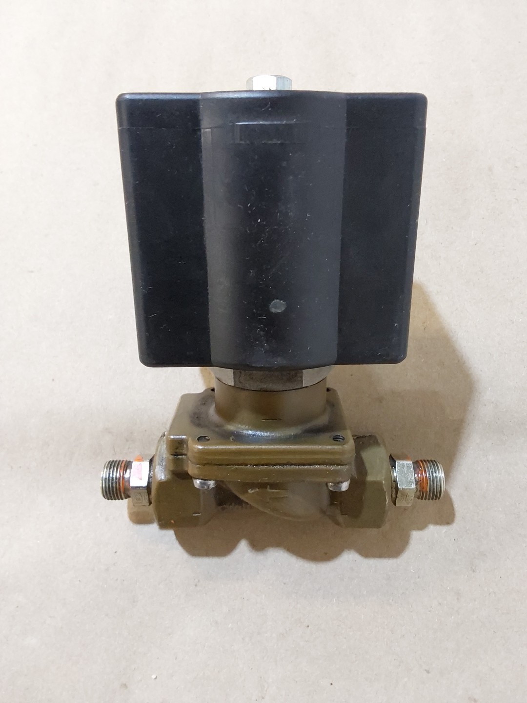 IMI NORGREN BUSCHJOST 8234000.8301 SOLENOID VALVE 24V 22W 0-16 BAR