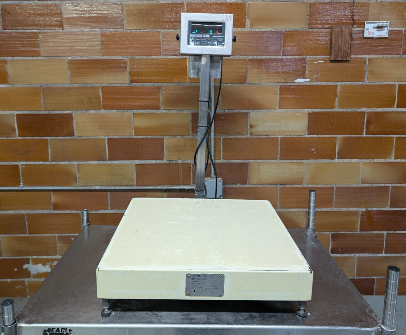 Avery Weigh-Tronix Model 3275 Checkweigher w/ BS Diamond Series Bench Scale Base