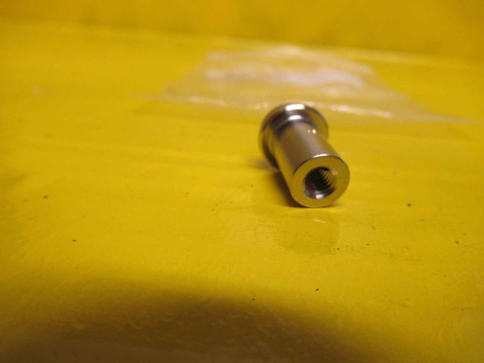 NEW SWAGELOCK CONNECTION PIECE BB246370 1/4-m5