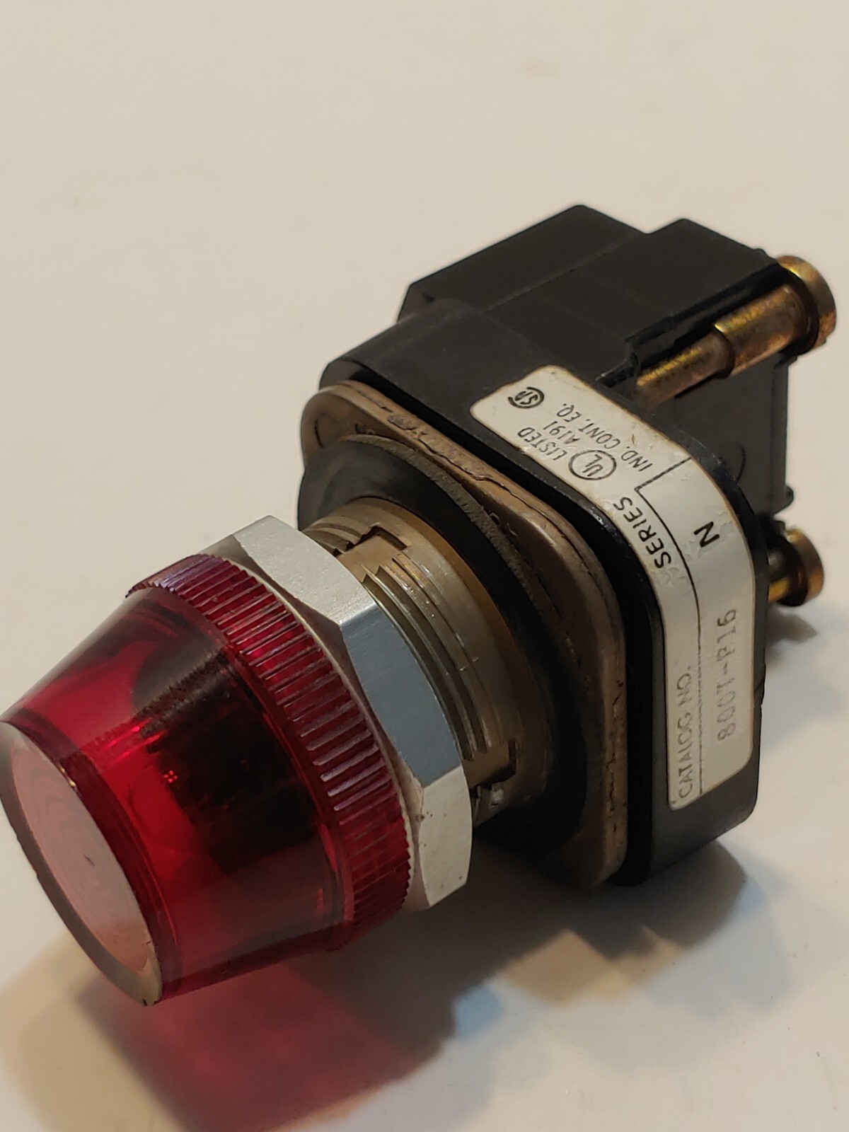 ALLEN BRADLEY 800T-P16 RED PILOT LIGHT 120V 800TP16R P16