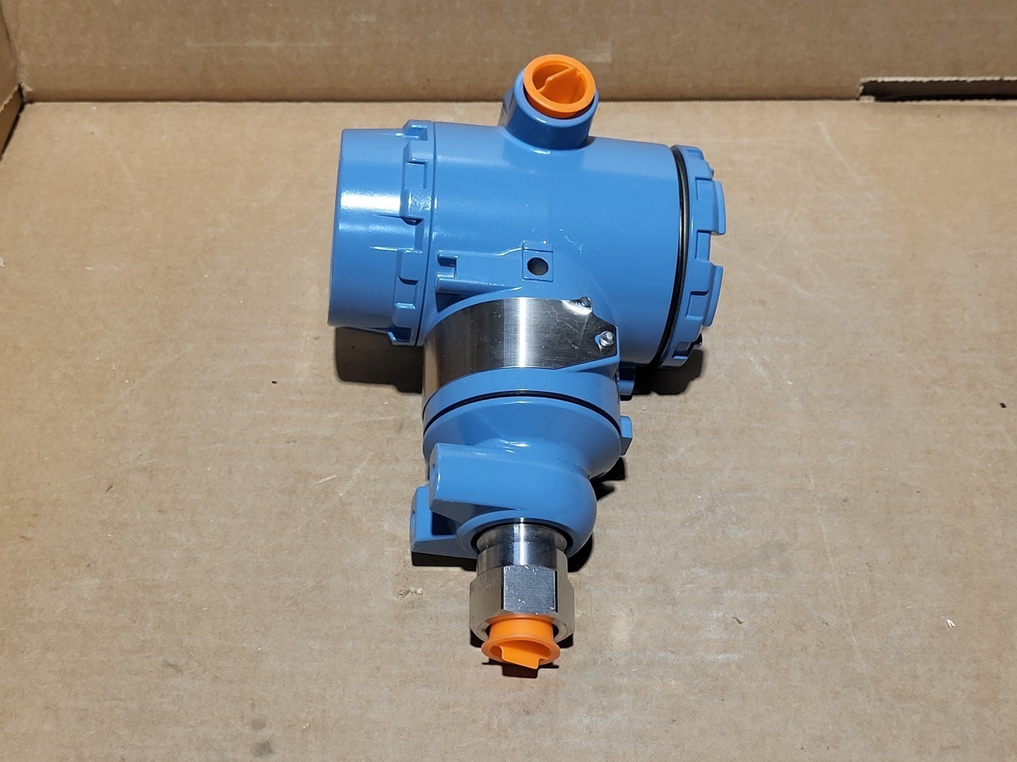 SURPLUS NEW Rosemount 3051TG2F2B21AB4C6Q4Q8 Coplanar Pressure Transmitter