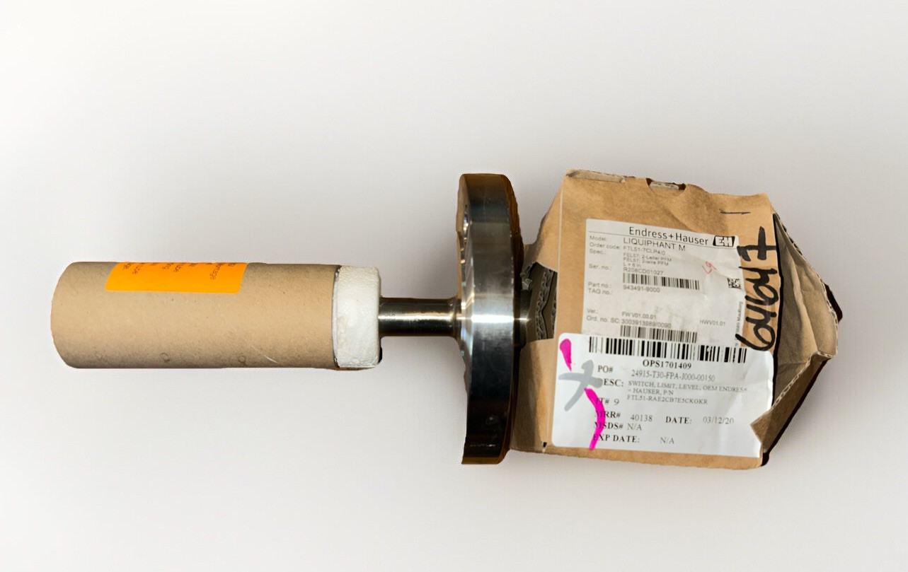 NEW! ENDRESS HAUSER LIQUIPHANT M FTL51-RAE2CB7E5CKGKR LEVEL SWITCH. Z7