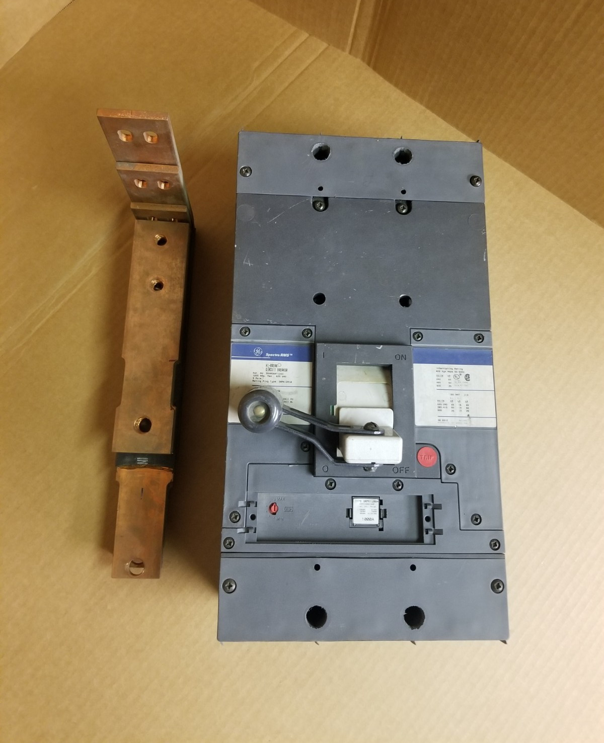 GE Spectra RMS Circuit Breaker SKHA36AT1200 Model No. 1 1200A 600VAC 52091WVS