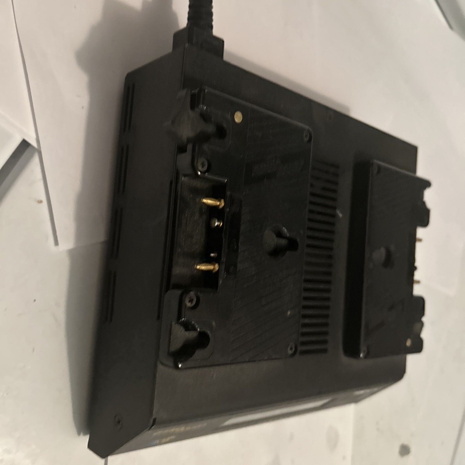 Anton Bauer InterActive 2000 Dual Battery Power Charger