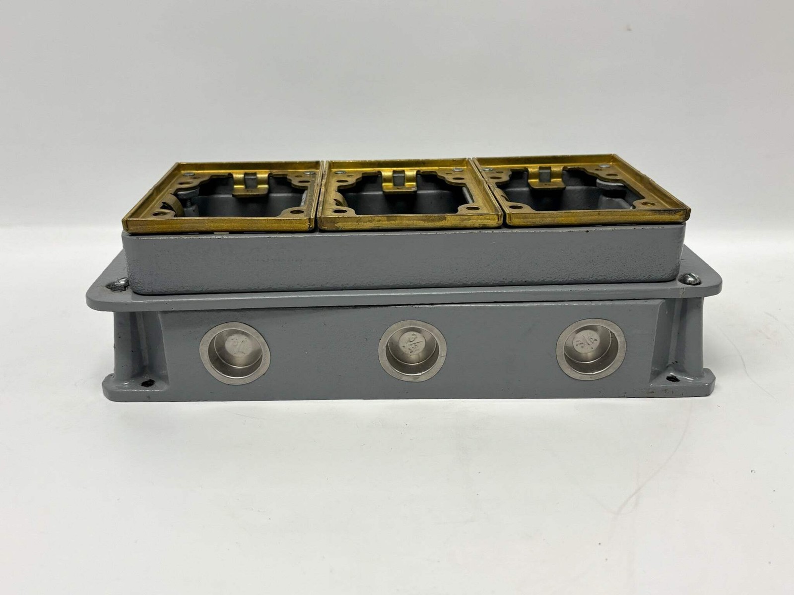 Hubbell B4333 3‑Gang Deep Cast Iron Flush Floor Box with Brass Top