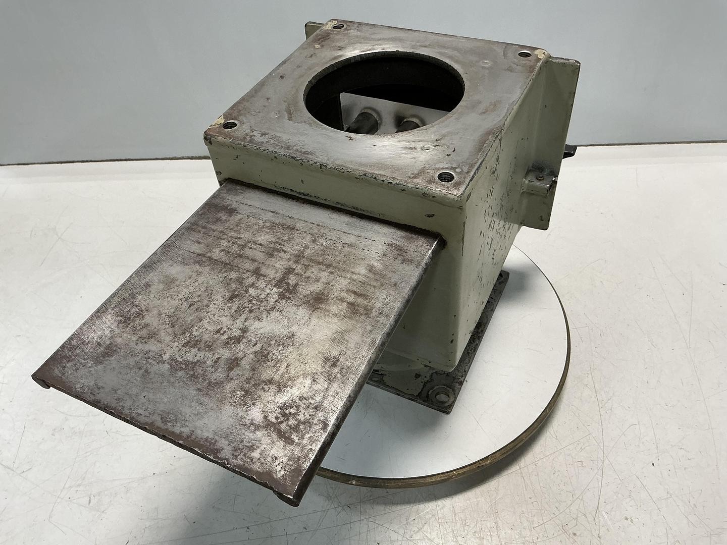METAL FABRICATOR Drawer Magnet USED #151490