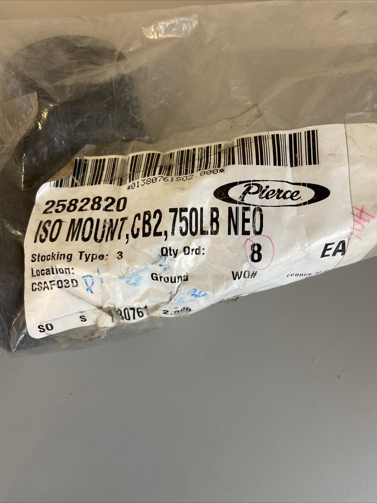 Lot Of 8 EBCO 2340 2-Piece Center Bonded Isolator 750 Lb Load