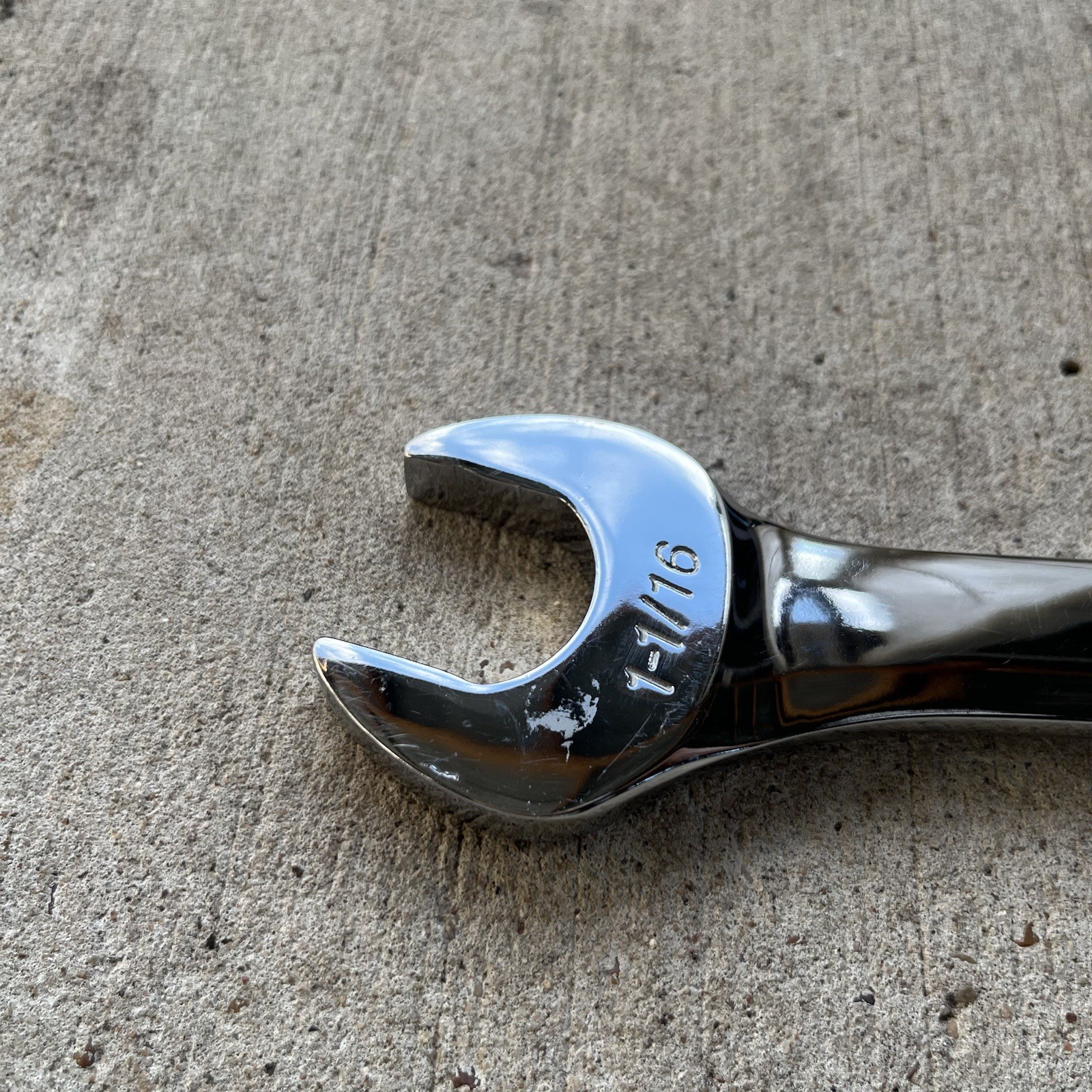 Duralast 54-062 1-1/16 inch Combination Wrench Chrome Finish