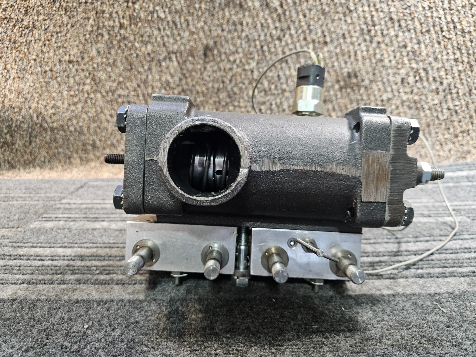 ThyssenKrupp Elevator Oildraulic Integral Valve 7505AE1 *USED*