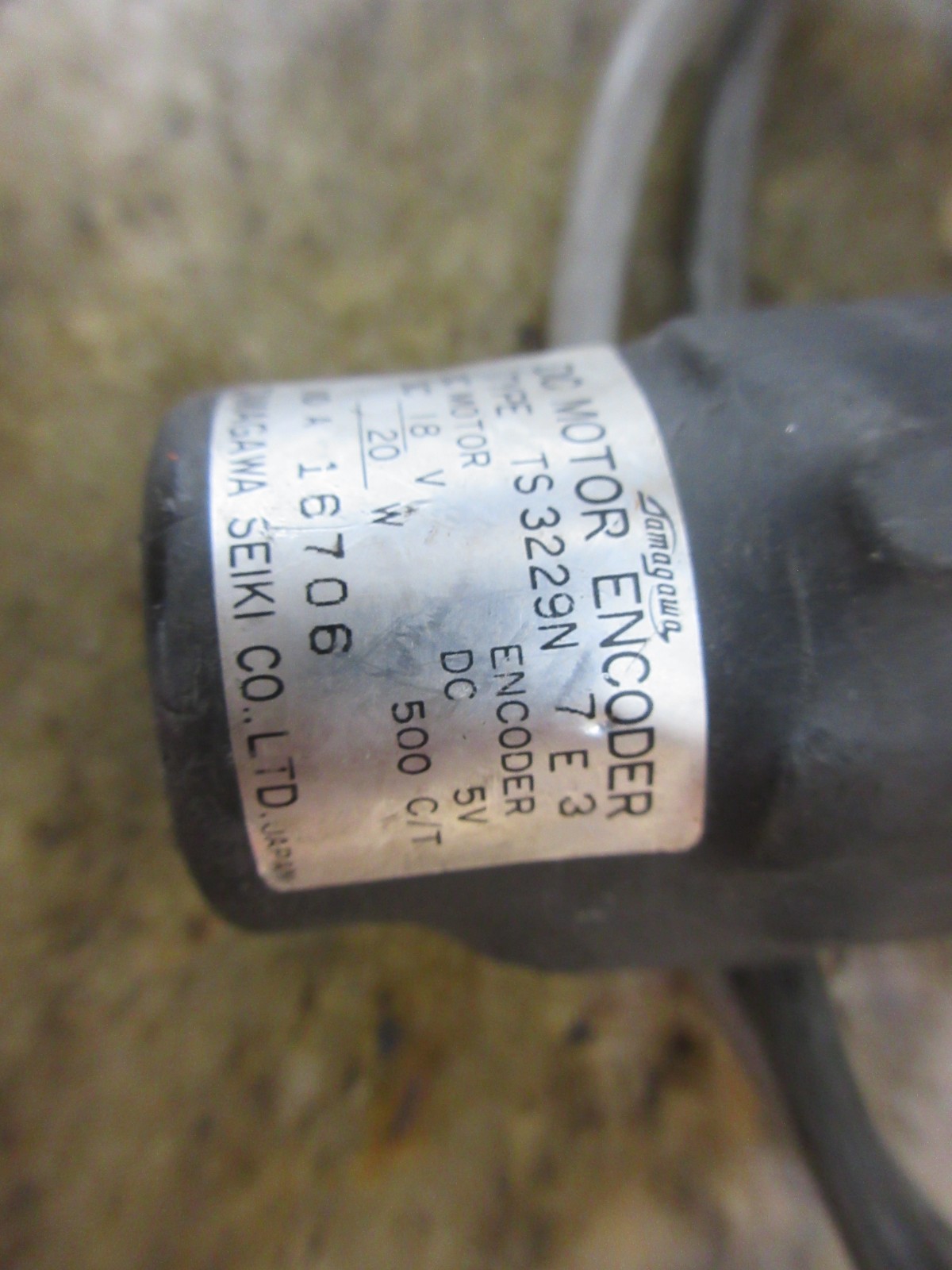 TAMAGAWA DC MOTOR ENCODER TYPE TS3229N 7E3 A16706 TS3229N7E3 CX 20