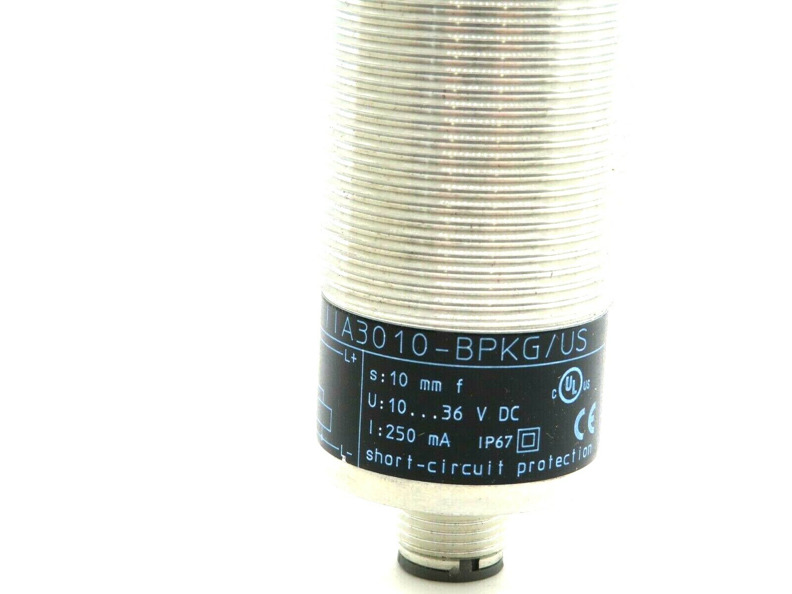 NEW EFECTOR IFM IIA3010-BPKG/US-100-DPS INDUCTIVE SENSOR IIA3010BPKGUS100DPS