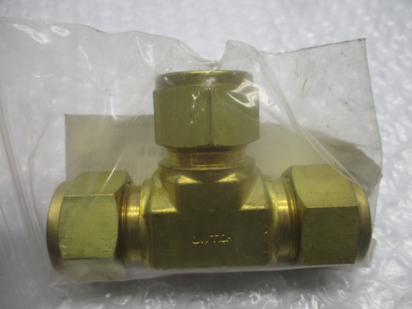 SWAGELOK 1911225 5/8 TEE TUBE NSNP