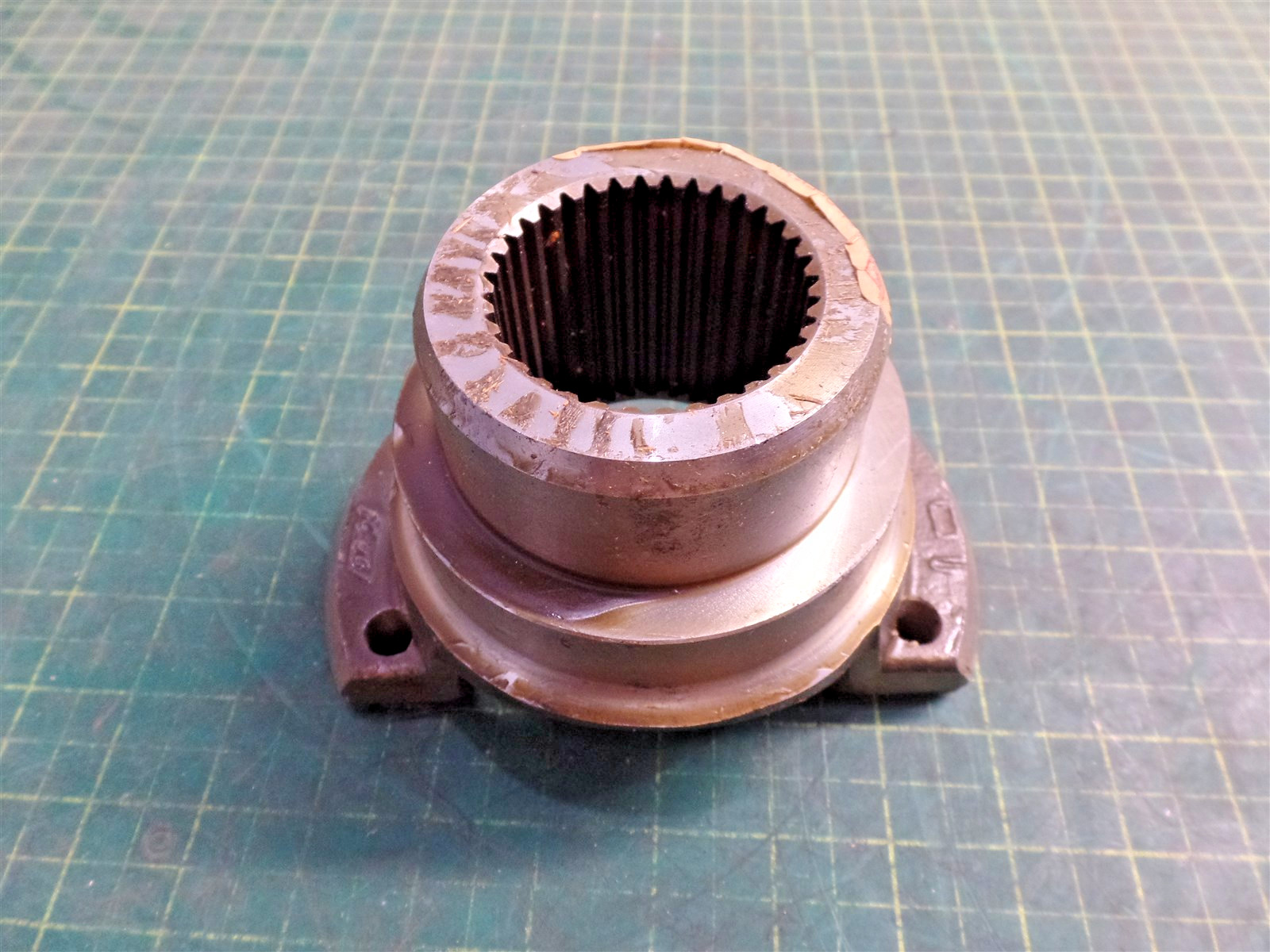 GENUINE TROJAN O&K / TEREX 10847588500 FLANGE ASSEMBLY 10-847588500 35 SPLINE