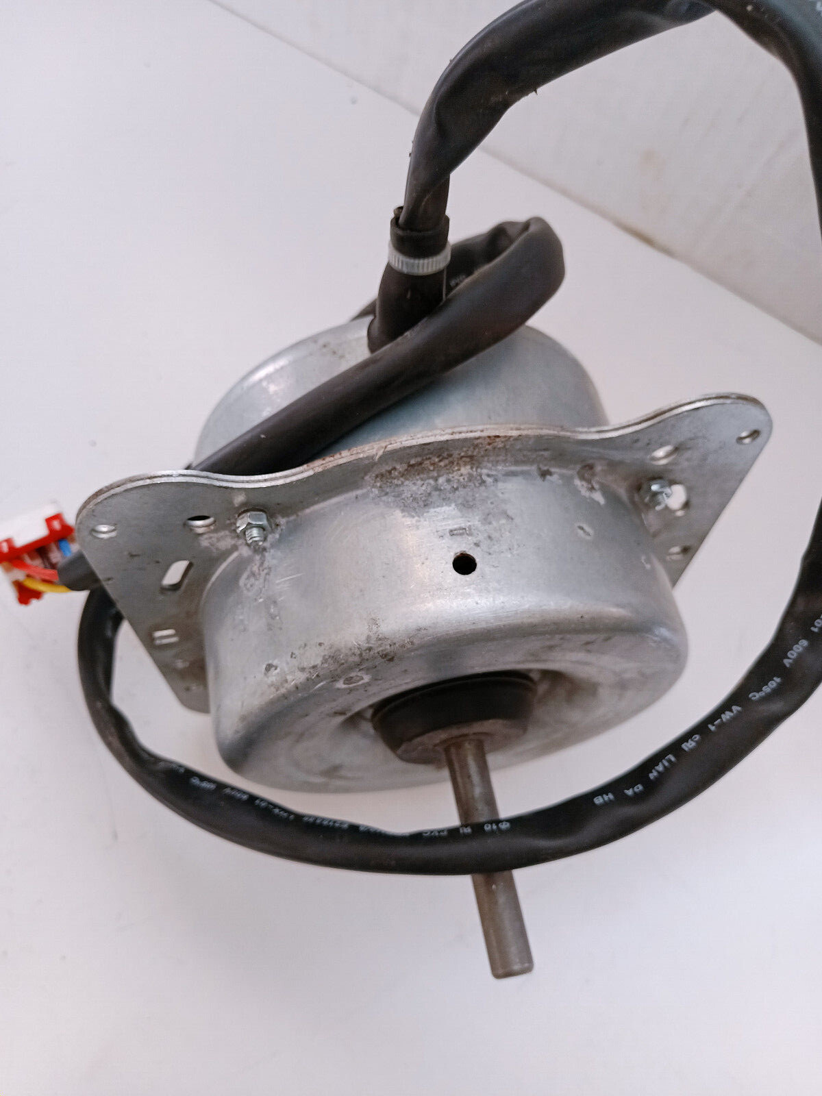 welling 115v 1.28a 70w 60hz 1120/min fan motor 4681a20041s YSLA-70-6-0020 WUHU