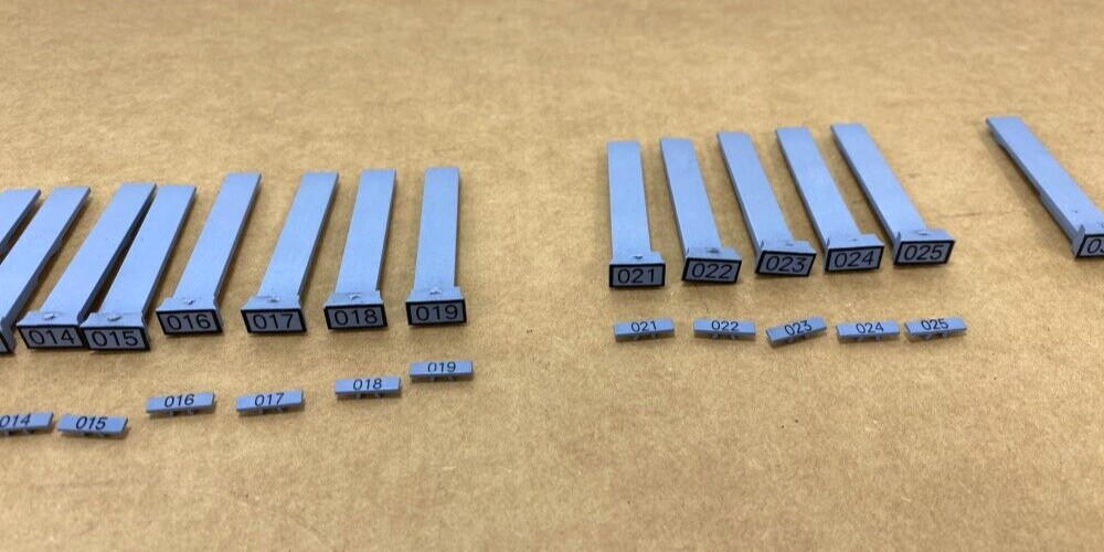 Siemens Apogee Module Address Keys Blue 001-035 INCOMPLETE 545-825, 545-826