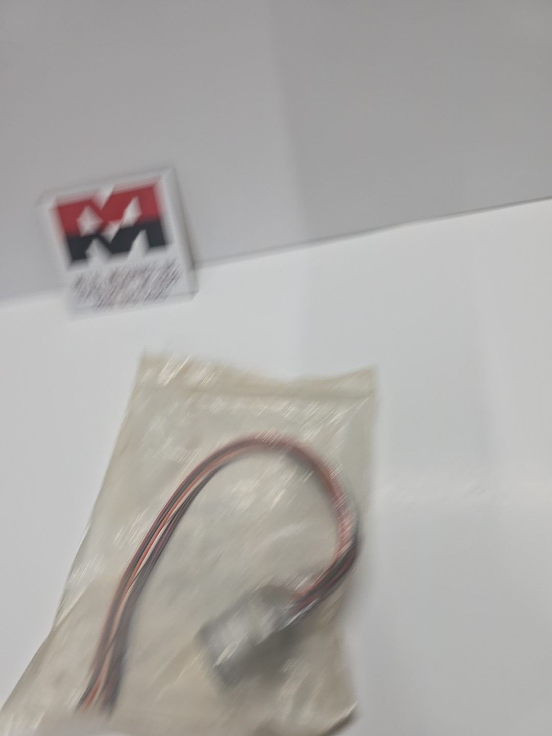 NEW IN PACKAGING MENCOM MIN-10MR1-18