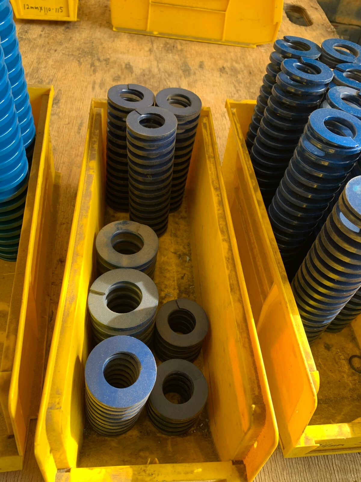 JIS Die Spring Medium Duty (Large Assorted Lot)